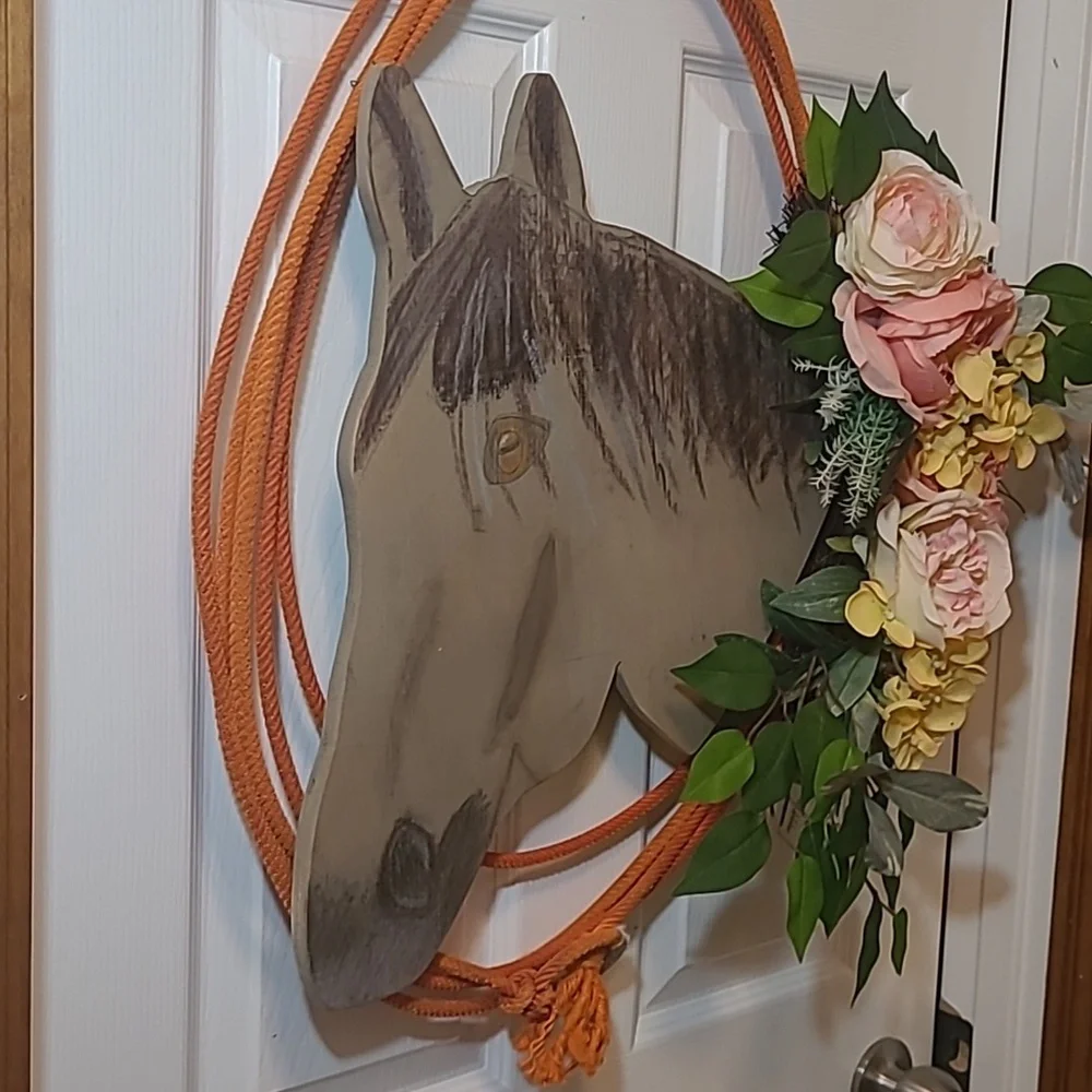 Lasso Wreath